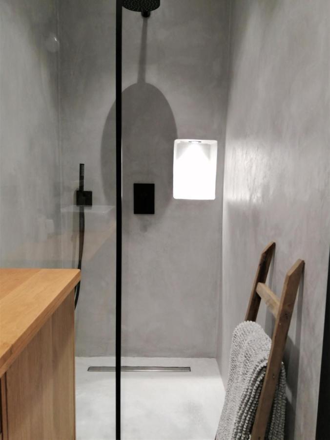 Le Petit Studio - 15 M2 - Centre Ville - Sorgue A 50 M LʼIsle-sur-la-Sorgue Eksteriør bilde